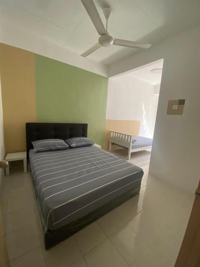 Comfy Sutera Seberang Jaya Villa Kampong Belah Dua Exterior foto