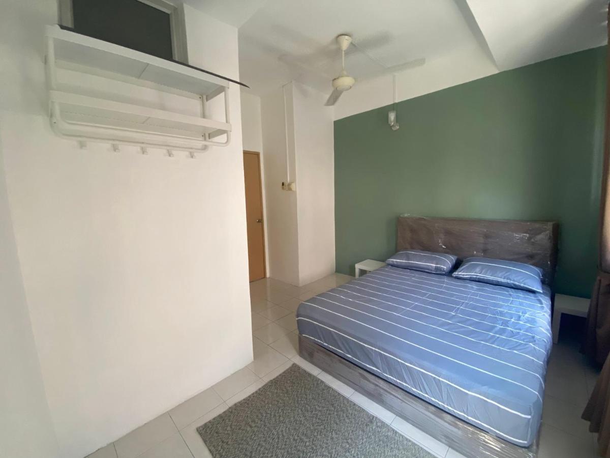 Comfy Sutera Seberang Jaya Villa Kampong Belah Dua Exterior foto