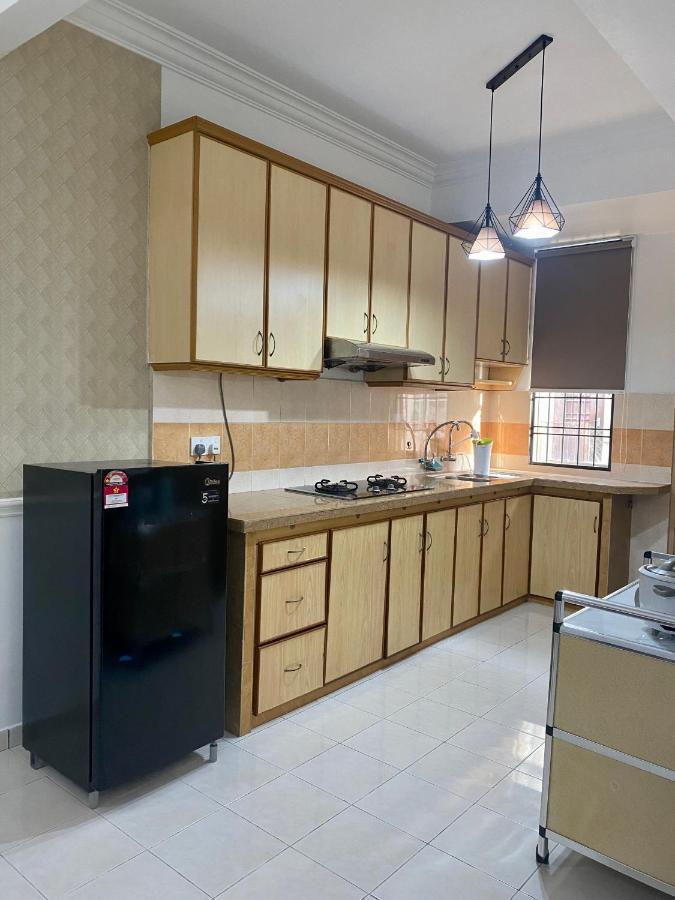 Comfy Sutera Seberang Jaya Villa Kampong Belah Dua Exterior foto